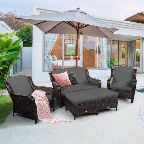 5 - Piece Rattan Patio Furniture Set with Cushions – Outdoor Sofa & Ottoman - Aroflit